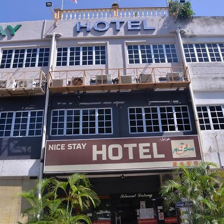 Nice Stay Hotel Raub Εξωτερικό φωτογραφία
